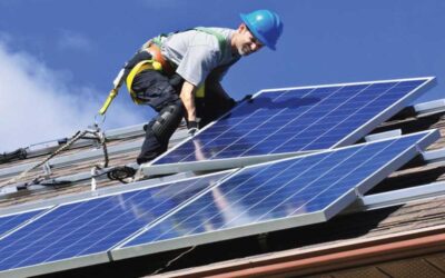 Obligaciones en CAE ante los riesgos en las instalaciones de placas solares en cubierta